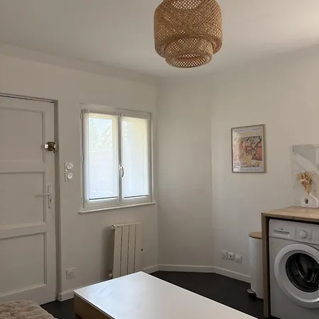 Cosy Avec Terrasse A Hyeres, Plages A 15 Minutes *
